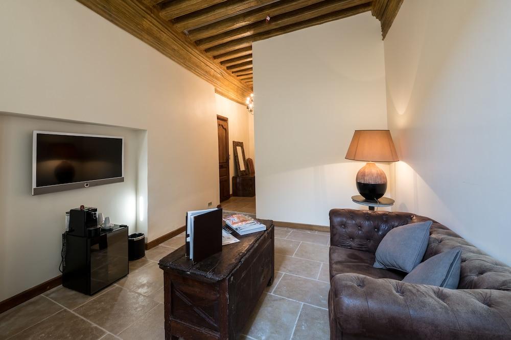 Abbaye De Maizieres Hotel โบน ภายนอก รูปภาพ