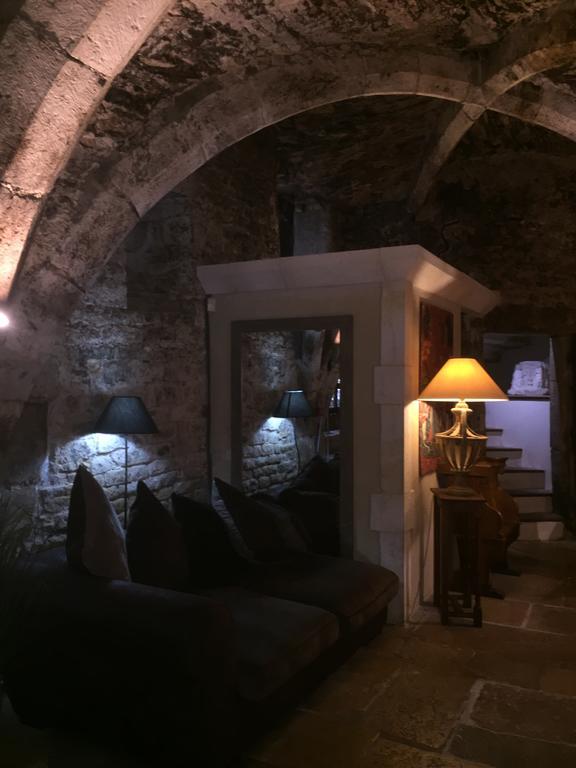 Abbaye De Maizieres Hotel โบน ภายนอก รูปภาพ