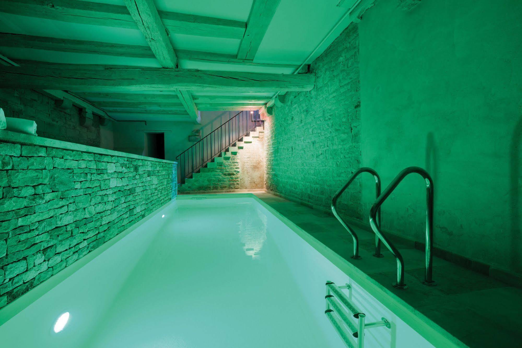 Abbaye De Maizieres Hotel โบน ภายนอก รูปภาพ